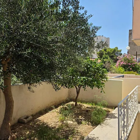 アパート Trstenik スプリト