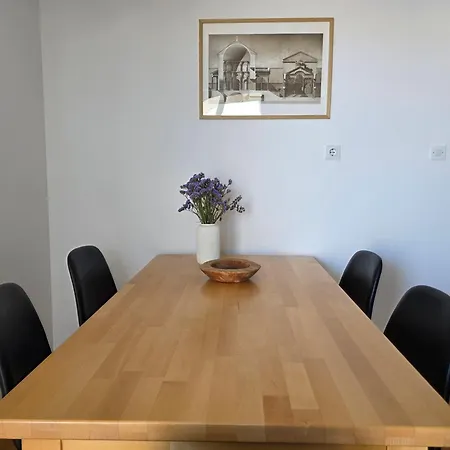 アパート Trstenik スプリト