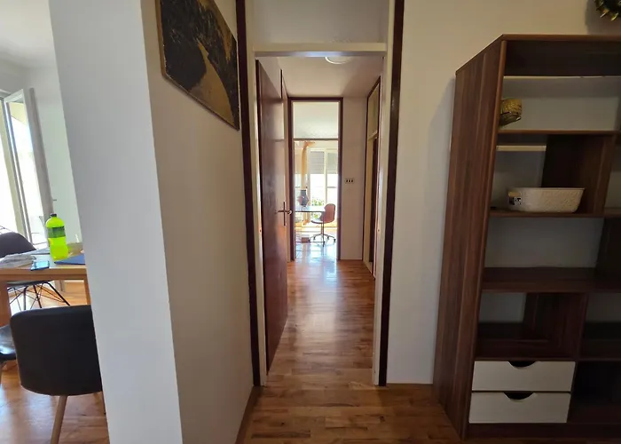 Trstenik Apartment *